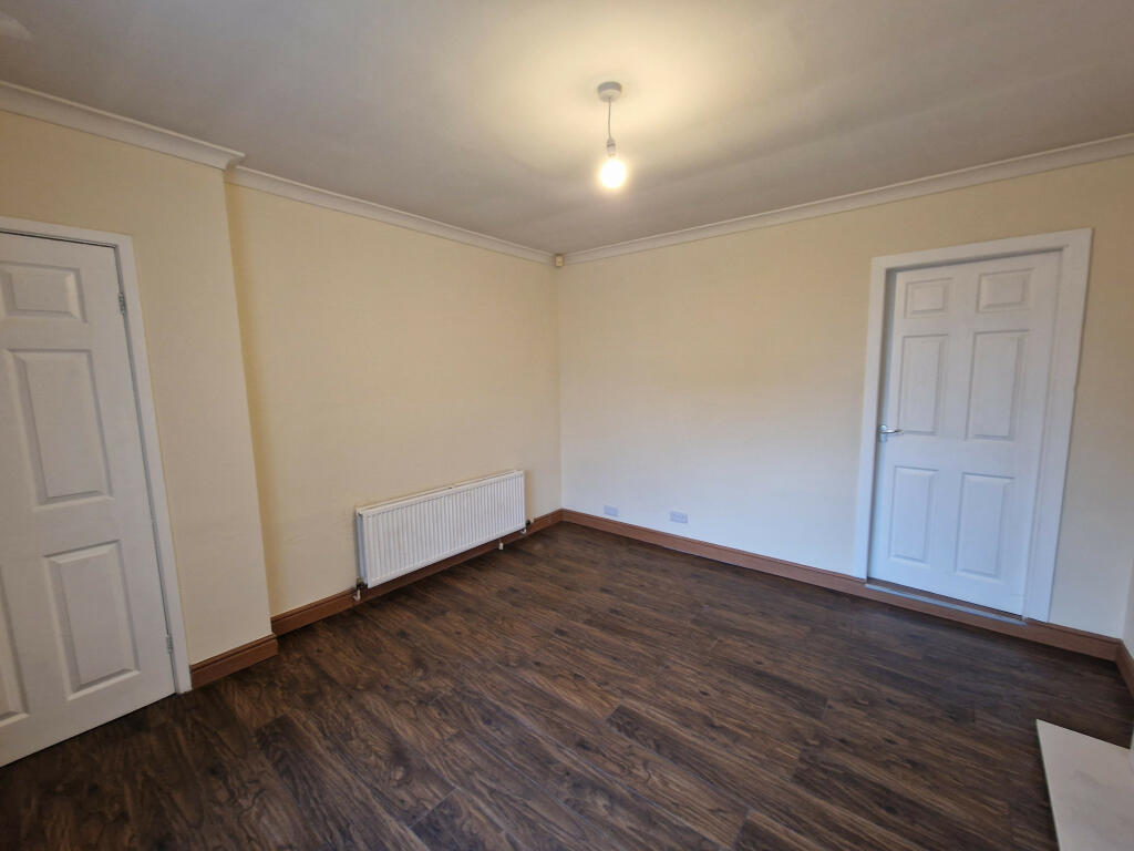 Additional image 5 of Highlands Grove, Bradford, West Yorkshire, BD7