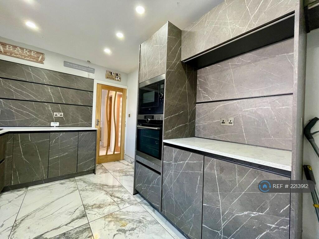 Additional image 20 of Hazel Walk, Bradford, BD9