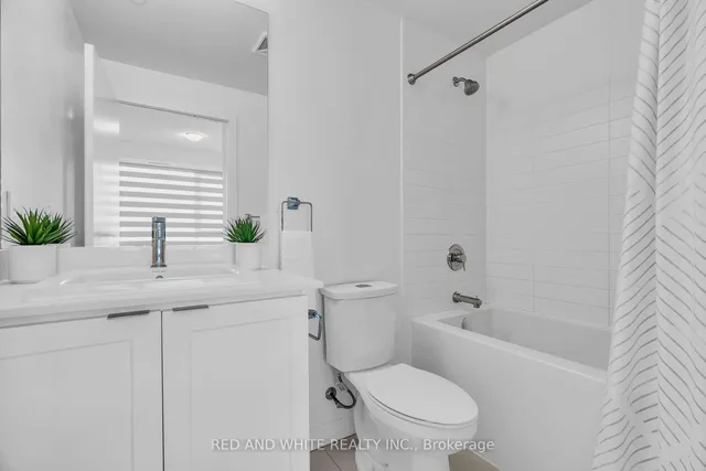 Additional image 34 of 55 KING St Unit 901