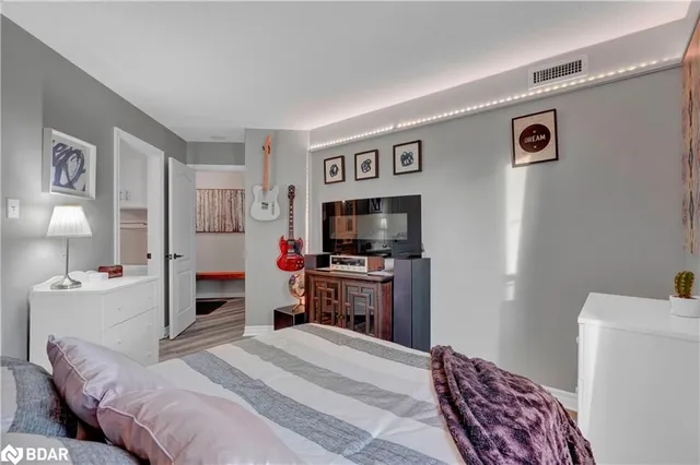 Additional image 14 of 135 James Street South St Unit 612