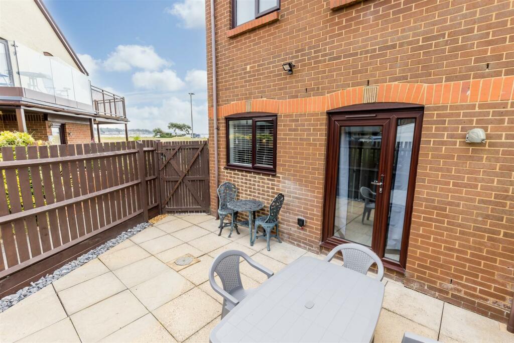 Additional image 13 of Labrador Drive, Poole