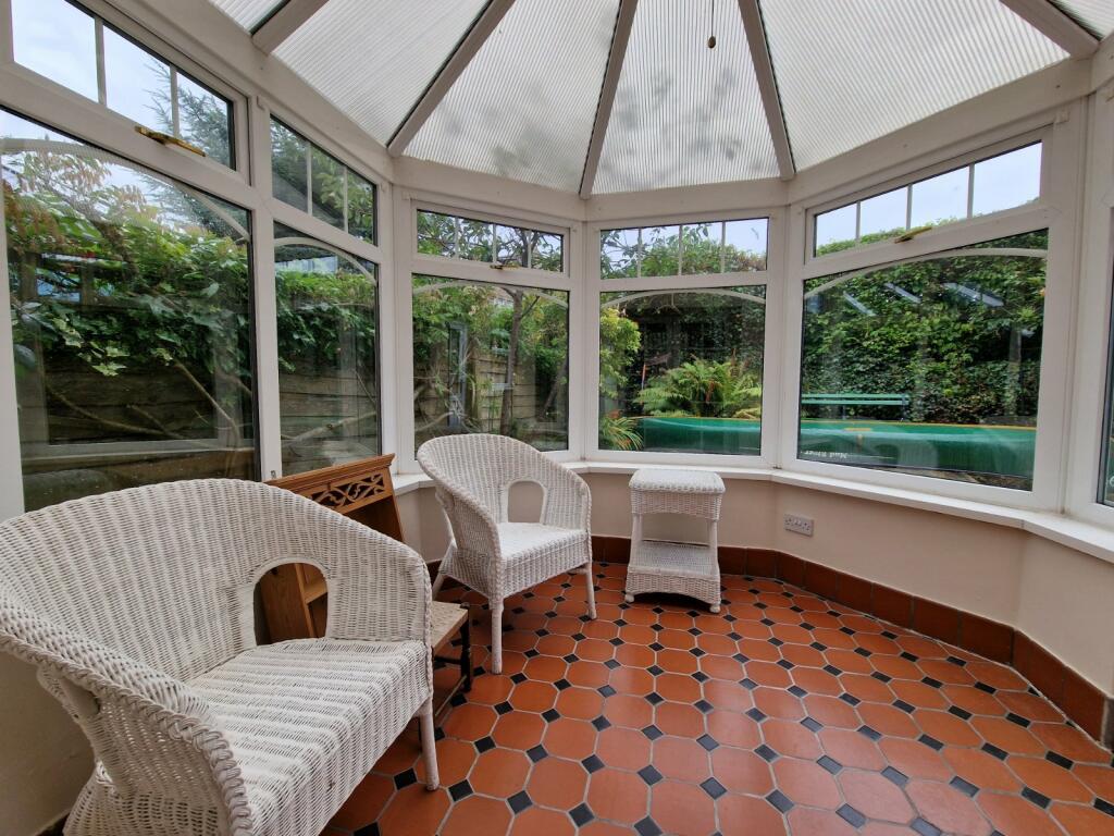 Additional image 4 of Doctor Lane, Bradford, BD10