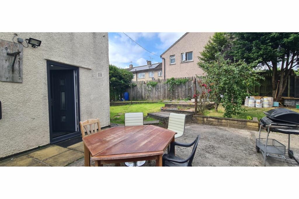 Additional image 18 of Dulverton Grove, Bradford, BD4