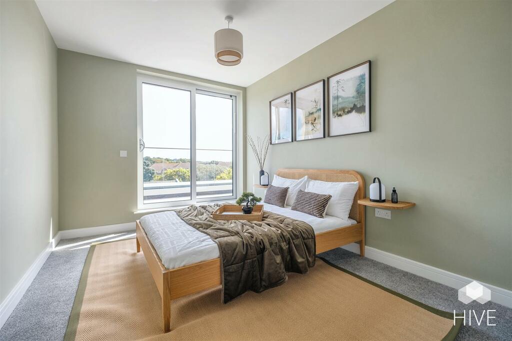 Additional image 22 of The Sloop, Commercial Road, Poole