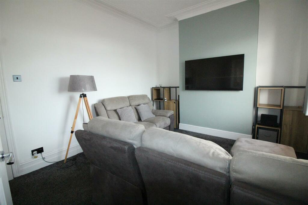 Additional image 12 of Cleckheaton Road, Odsal, Bradford