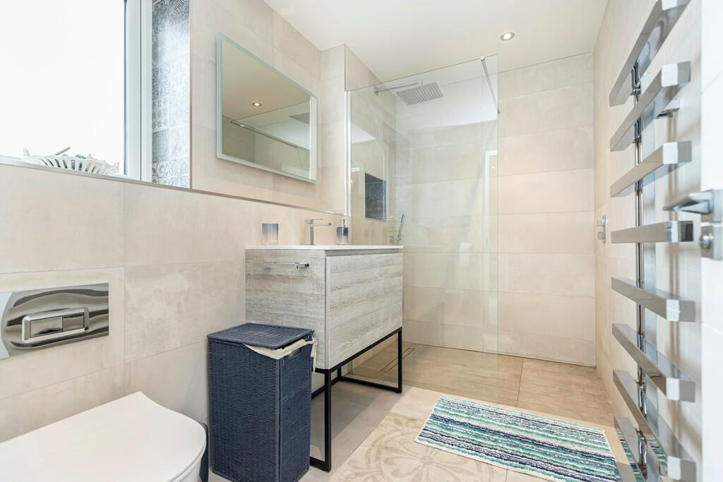 Additional image 17 of Sherwood Avenue, Whitecliff