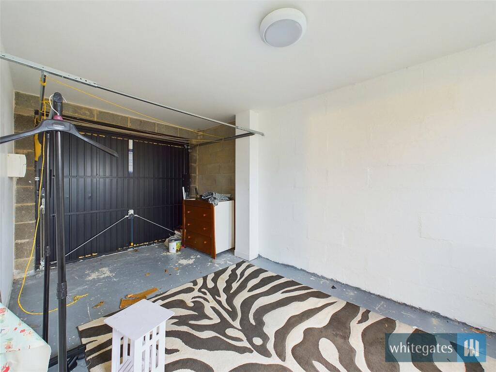 Additional image 14 of Lady Royd Close, Bradford, West Yorkshire, BD8