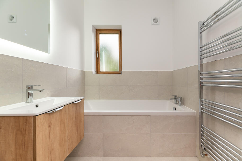 Additional image 12 of Lakeside, East Morton, West Yorkshire, BD20