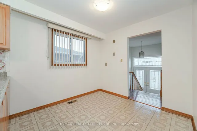 Additional image 18 of 1639 Corkstone Gl