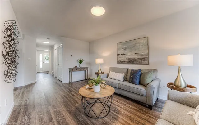 Additional image 7 of 468 Doon South Dr Unit 4