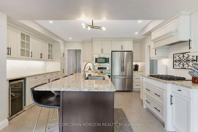 Additional image 12 of 806 Westmount Rd