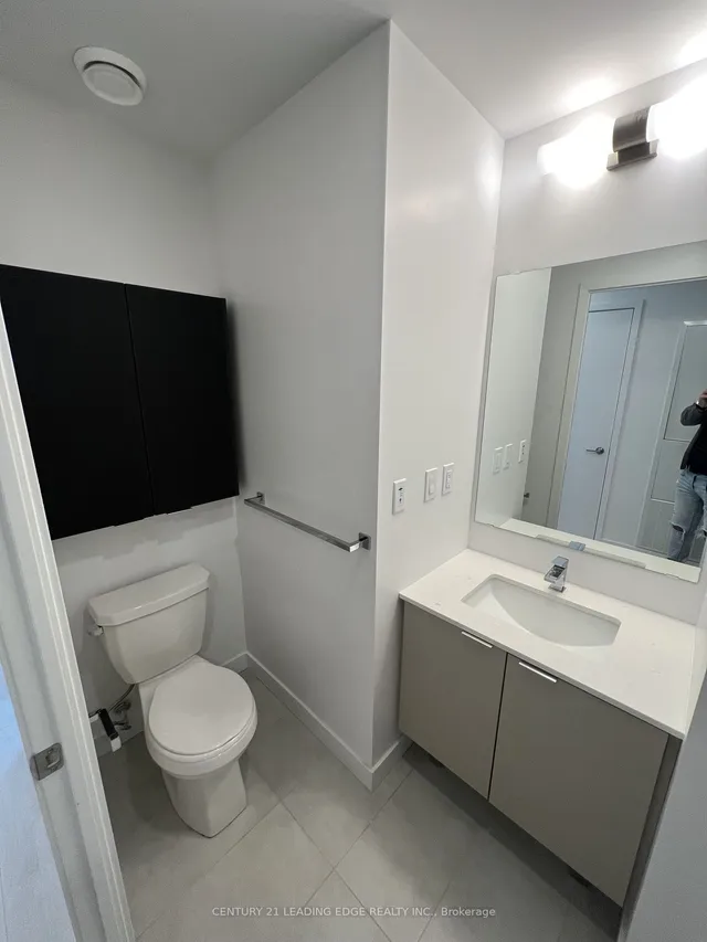 Additional image 9 of 8 Tippett Rd Unit 220