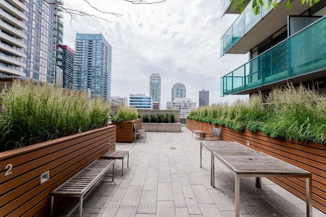 Additional image 24 of 25 Broadway Ave Unit 2003