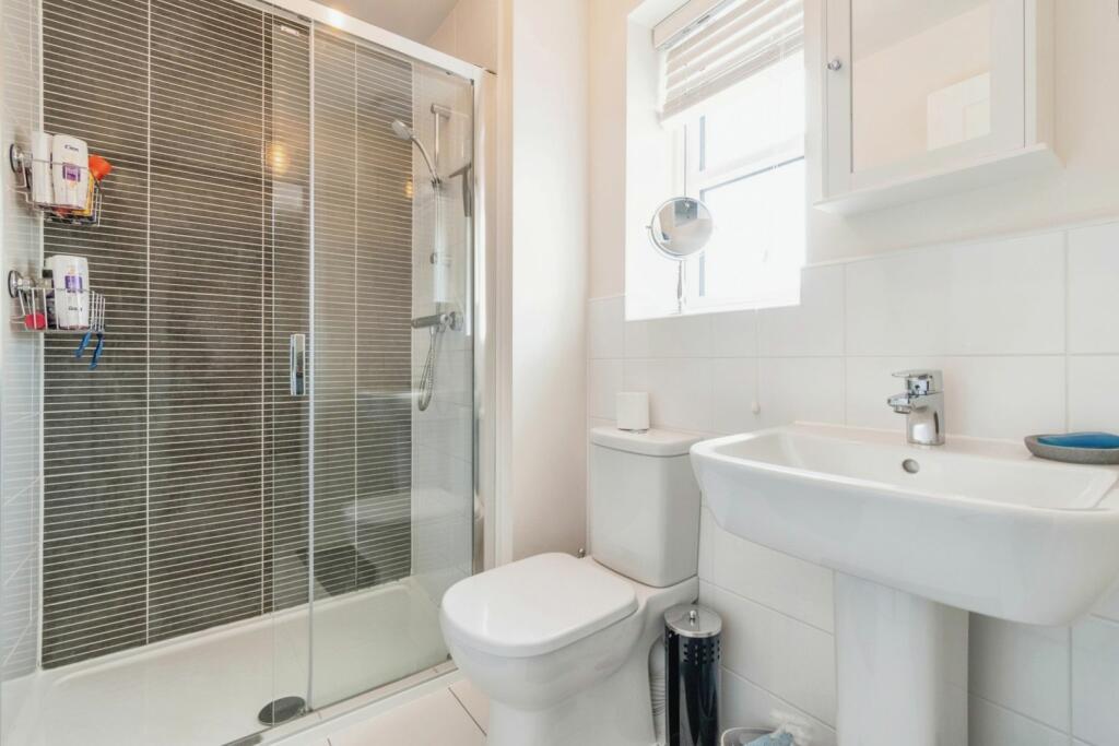 Additional image 13 of Brompton Drive, Bradford, BD10