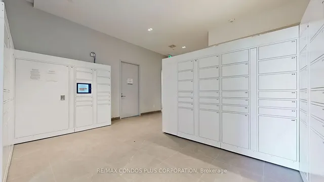 Additional image 28 of 47 Mutual St Unit 906