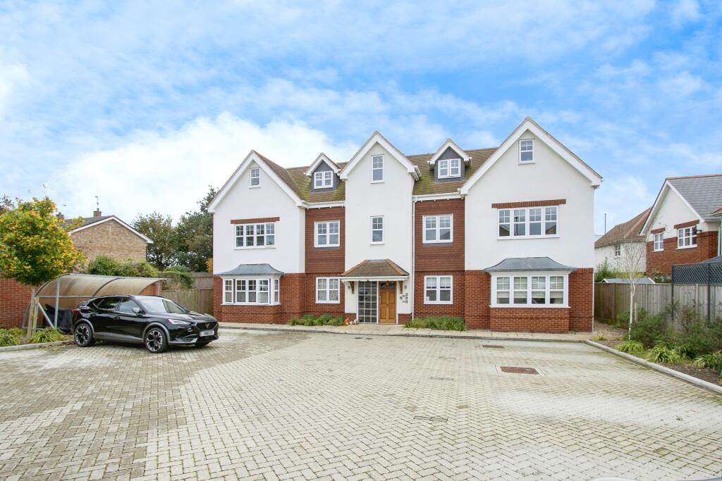 Swann Hill Gardens, Upton, Poole, BH16