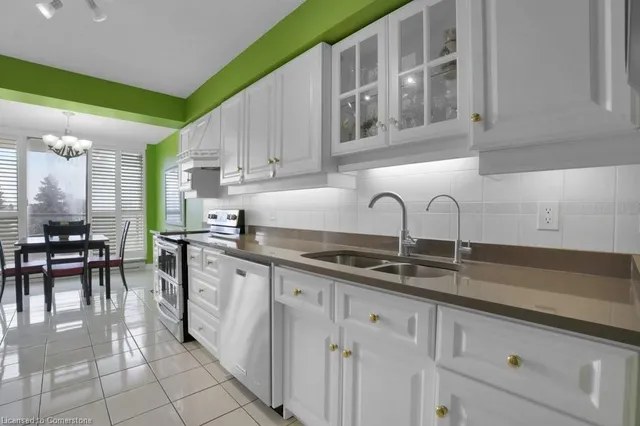 Additional image 13 of 2 Lancaster St Unit 402