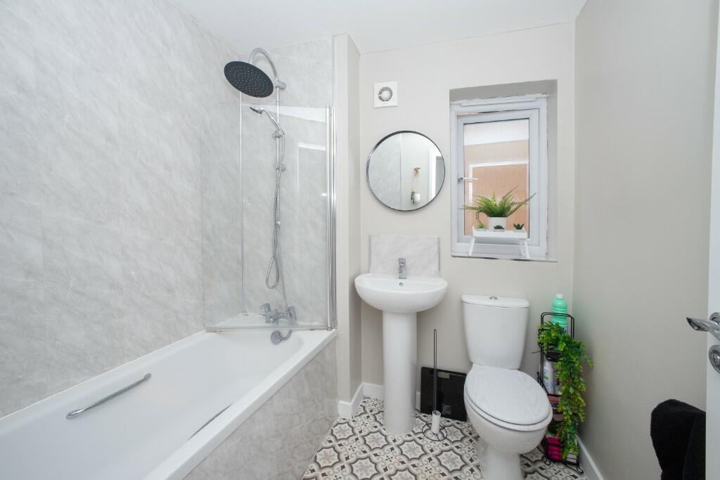 Additional image 9 of Busk Ing Close, Bradford, BD6 3FG