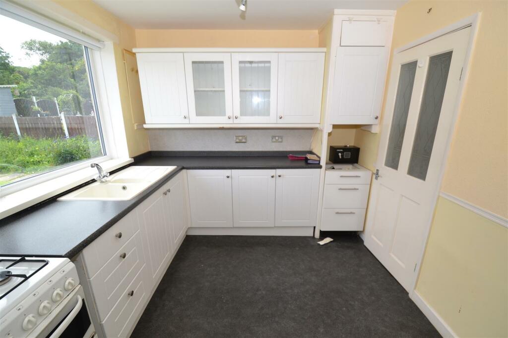 Additional image 13 of Oakleigh Avenue, Clayton, Bradford