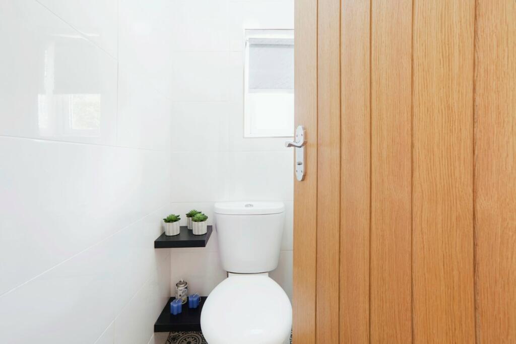 Additional image 9 of Moore Avenue, Bradford, BD7