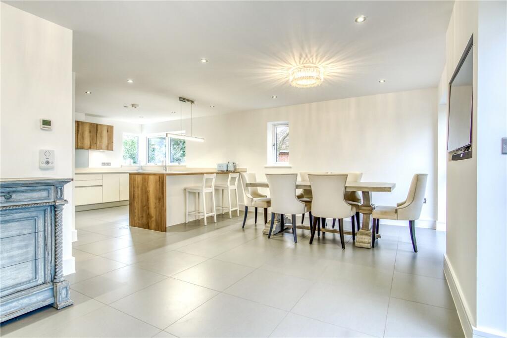 Additional image 4 of Delhi Close, Poole, Dorset, BH14