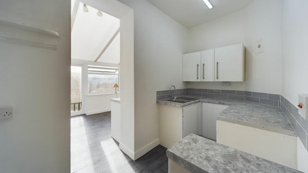 Additional image 10 of Halifax Road, Bradford, BD6