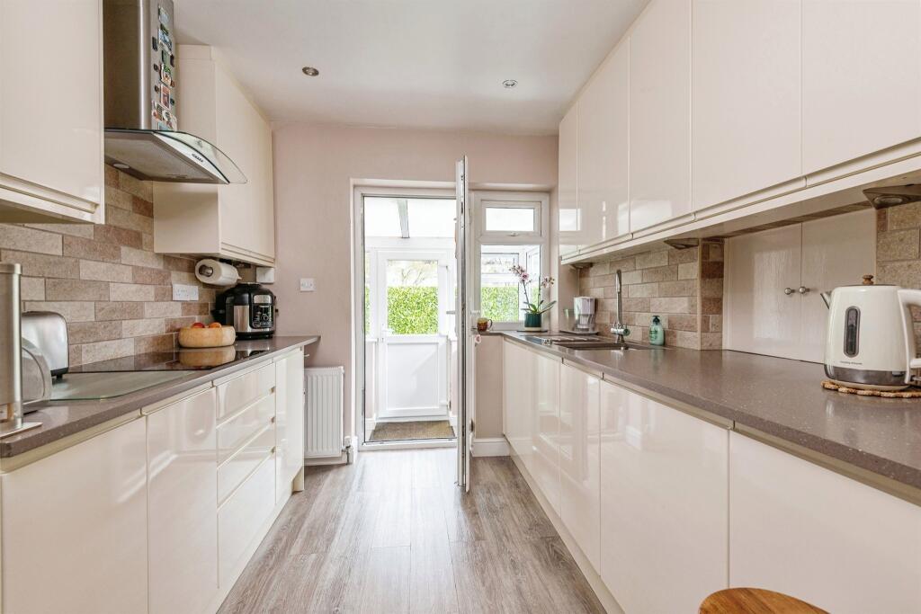 Additional image 4 of Brownroyd Hill Road, Bradford