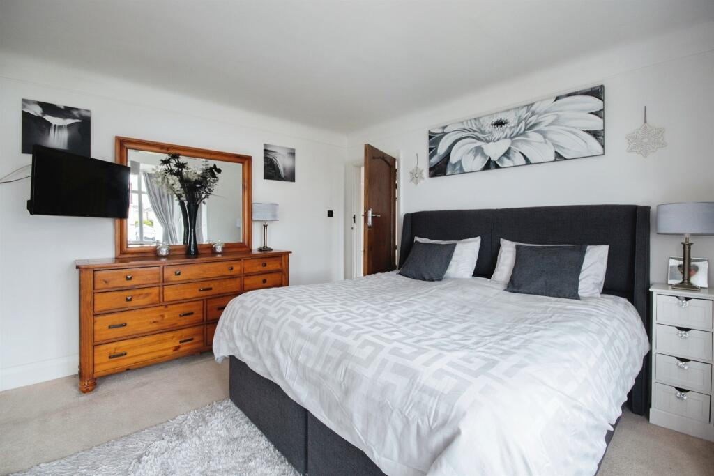 Additional image 8 of Pinewood Avenue, Bournemouth