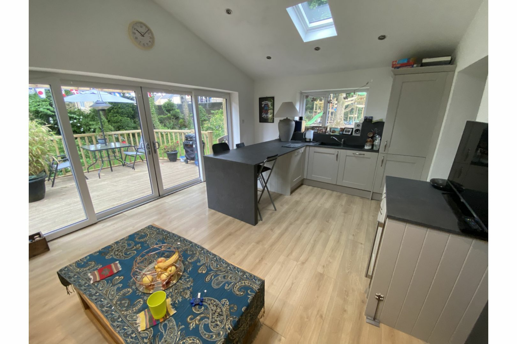 Additional image 5 of Cheriton Drive, Bradford, BD13