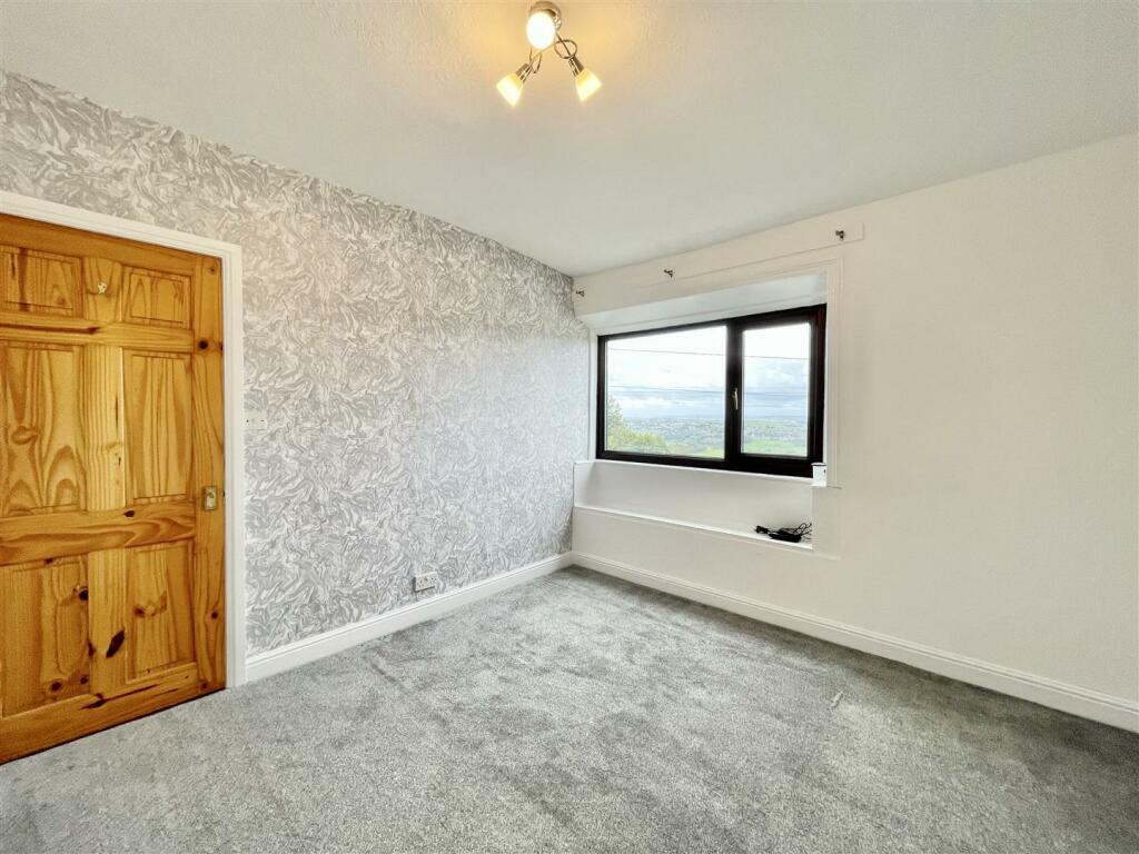 Additional image 11 of Scarlet Heights, Queensbury, Bradford