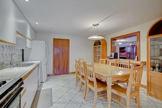 Additional image 11 of 2 Romfield Dr