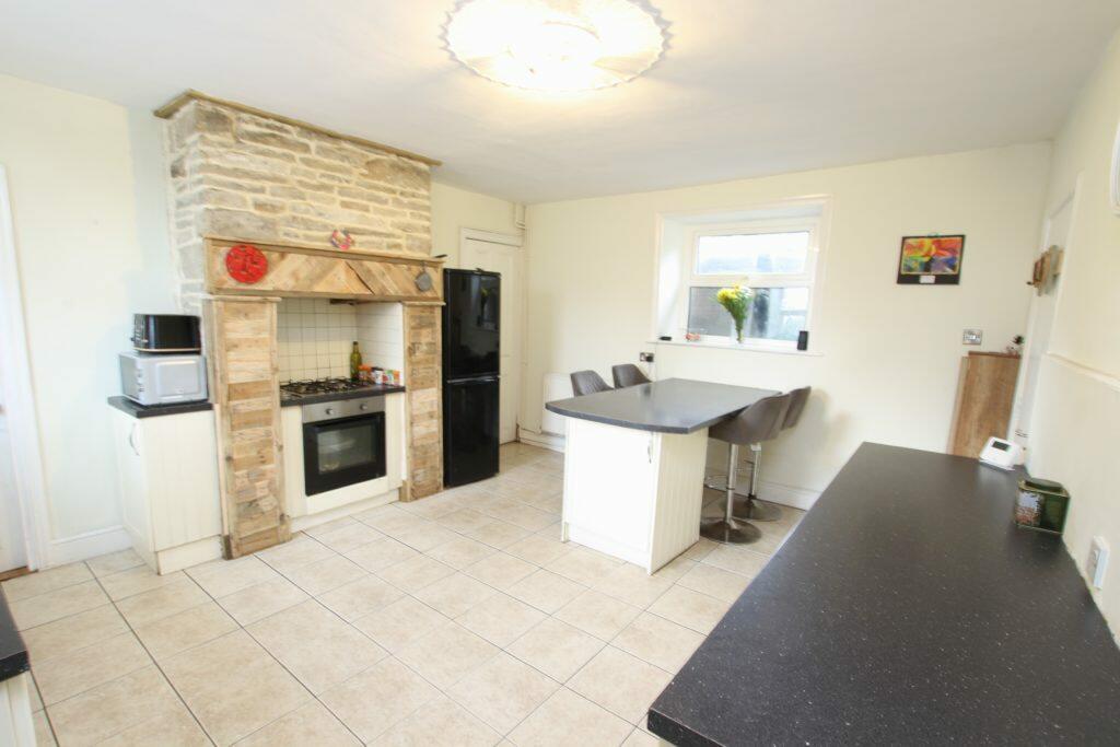 Additional image 18 of 3 Bedroom House for Sale – 61 Gilstead Lane, Gilstead, Bingley, BD16 3NL