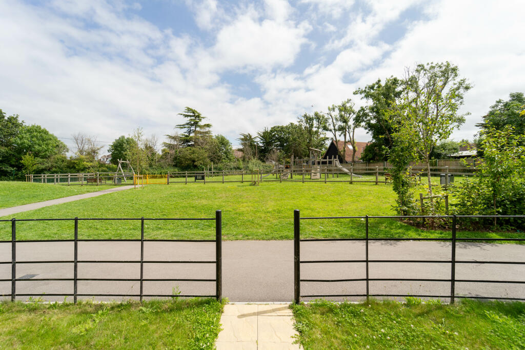 Additional image 17 of Ref: RE - Thomas Walk, Canford Paddocks, BH11 9GD