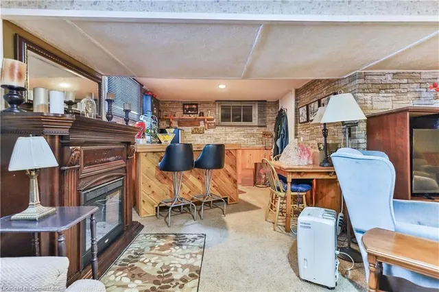 Additional image 27 of 35 Academy St