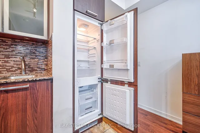 Additional image 19 of 14 York St Unit 3410