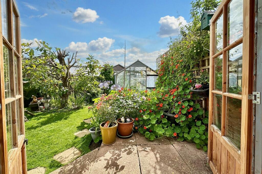 Additional image 16 of Creekmoor