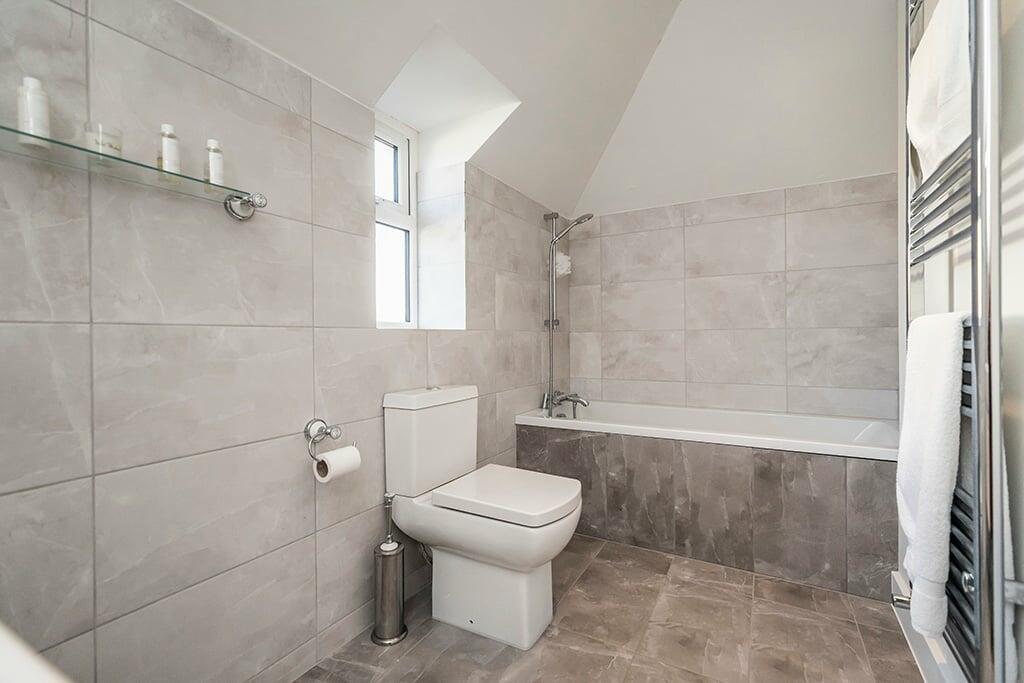 Additional image 18 of Robin Cottage, Glenair Avenue, Lower Parkstone , BH14