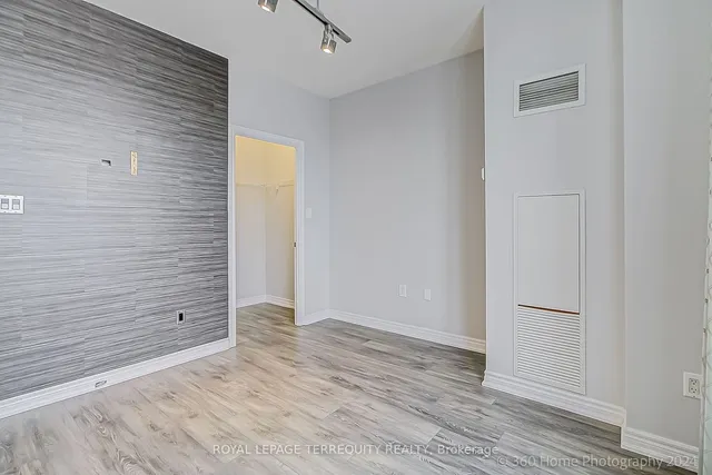 Additional image 13 of 2772 Keele St Unit 101