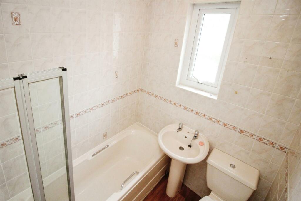Additional image 7 of Princes Crescent, Bradford, BD2 1ED