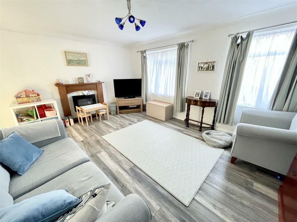 Additional image 6 of Hannams Close, Lytchett Matravers