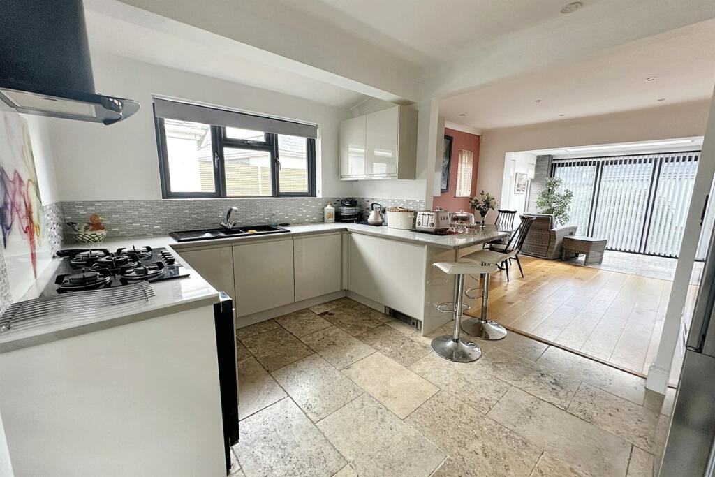 Additional image 4 of Muscliffe