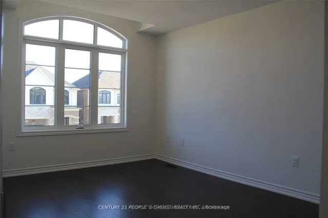 Additional image 13 of 487 Bergamot Ave