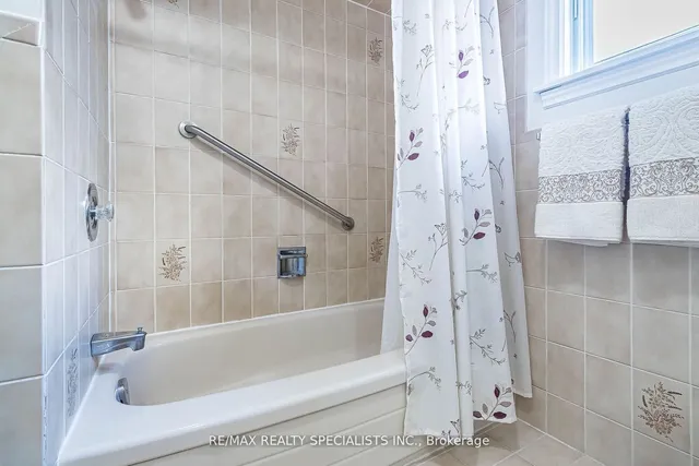 Additional image 35 of 96 Nipissing Cres