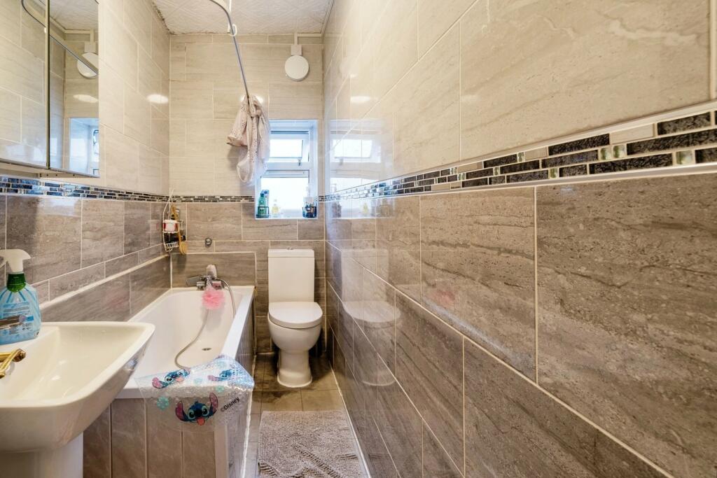 Additional image 10 of Bilton Place, Bradford, BD8