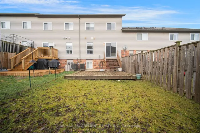 Additional image 39 of 284 Sophia Cres