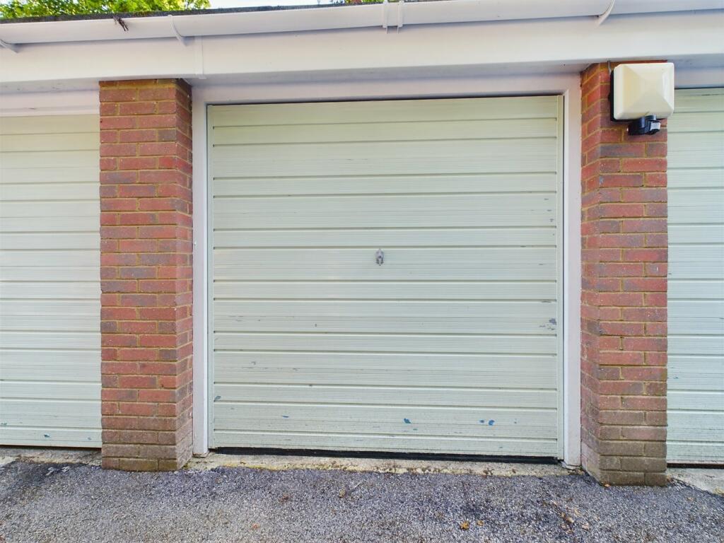 Additional image 18 of 48 Western Road, Branksome Park, Poole, BH13