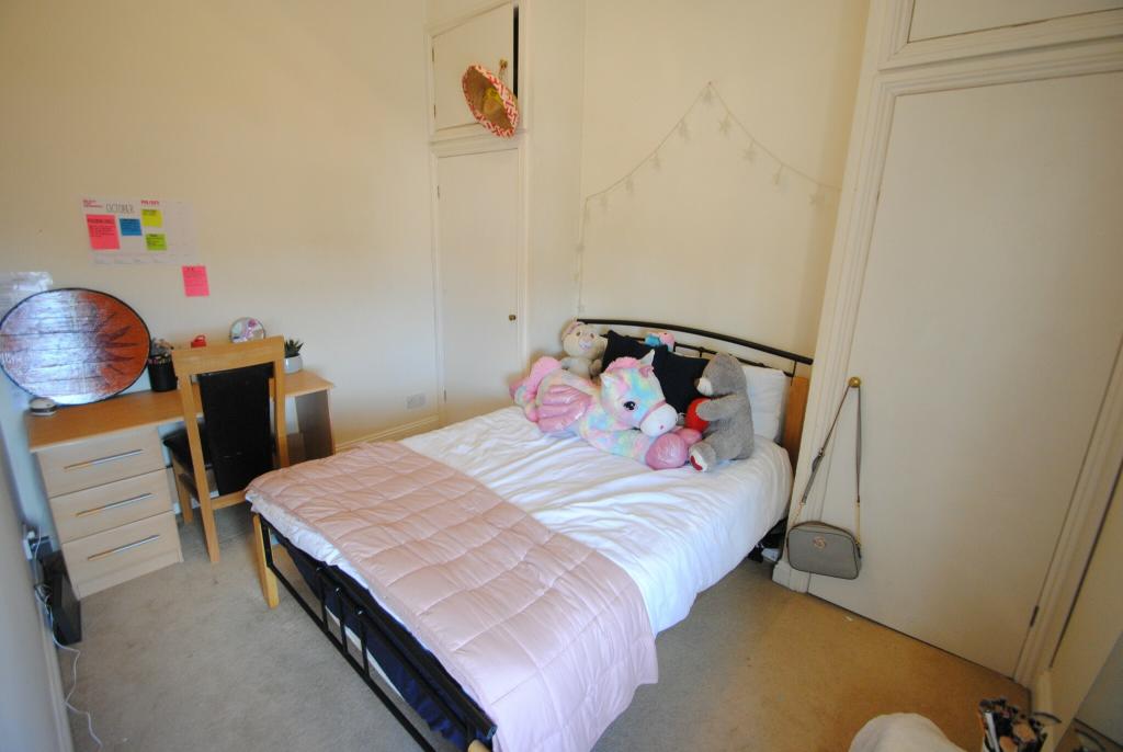 Additional image 4 of Spacious STUDENT 2 bed flat in Town Centre- Lansdowne