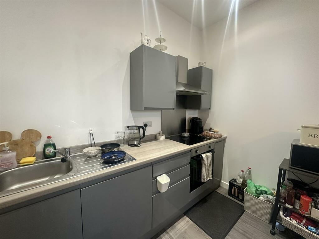 Additional image 7 of Card House, Bingley Road, Bradford