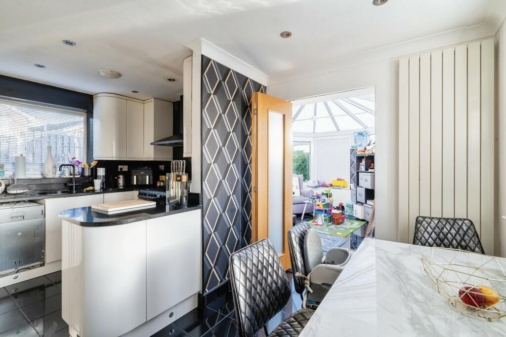 Additional image 21 of Clydesdale Drive, Bradford, BD6