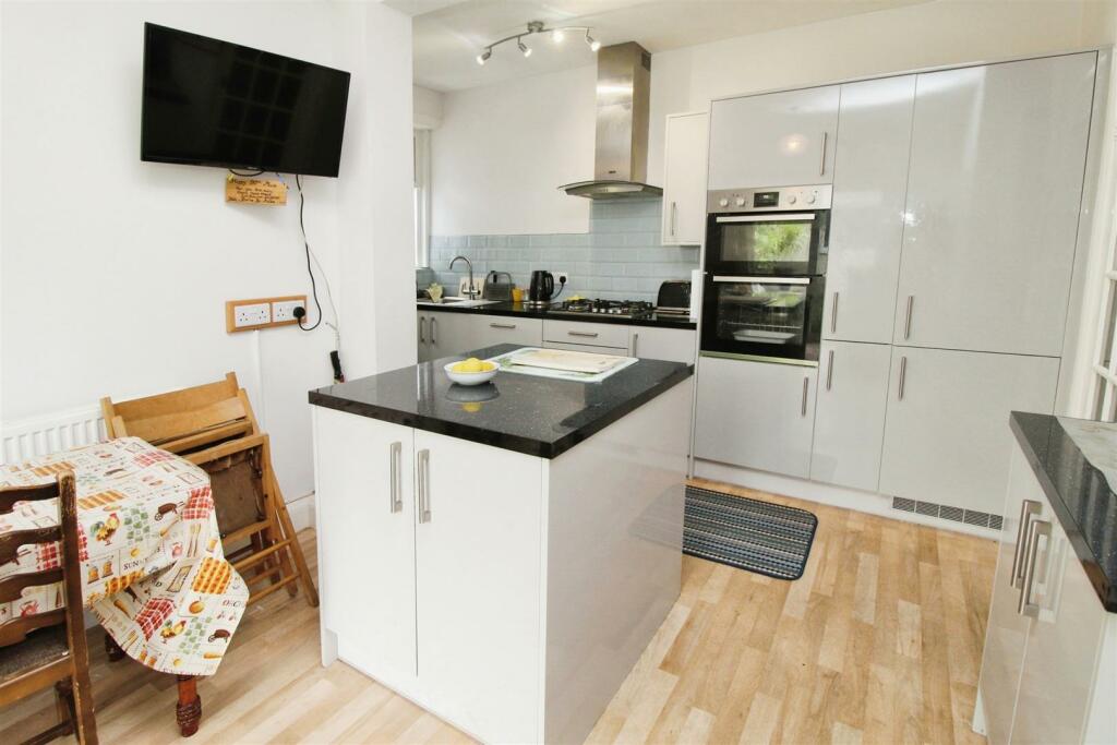 Additional image 18 of Beacon Road, Bradford, BD6 3DX